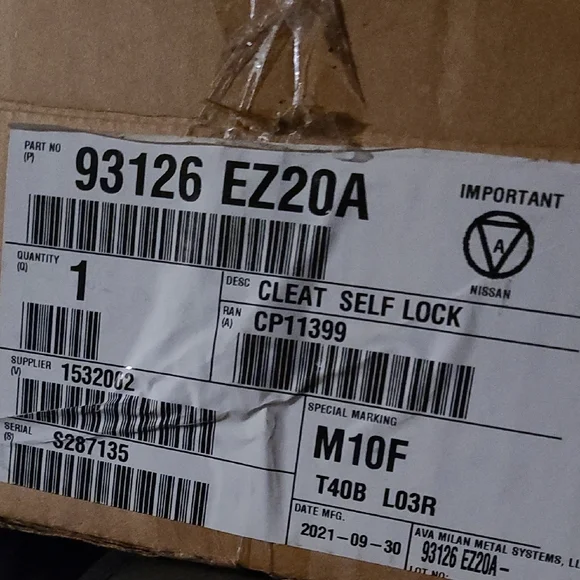 NIB! Set of Four 2005-2021 Nissan Titan/Frontier Self Locking Bed Cleats - Picture 3 of 4